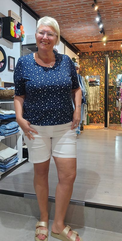 BS WITTE SHORT