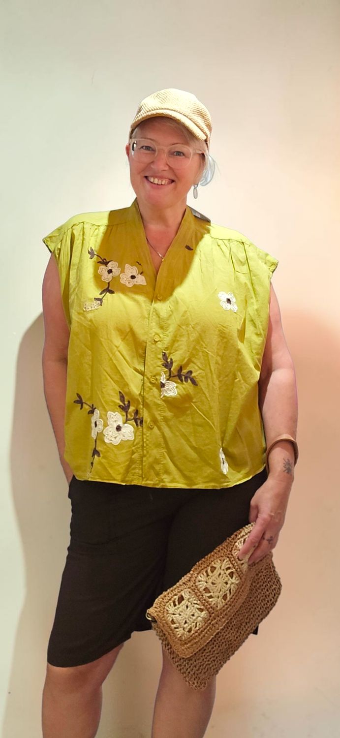 NIV CHEMISE BRODEE FLEUR NIV CHEMISE BRODEE FLEUR