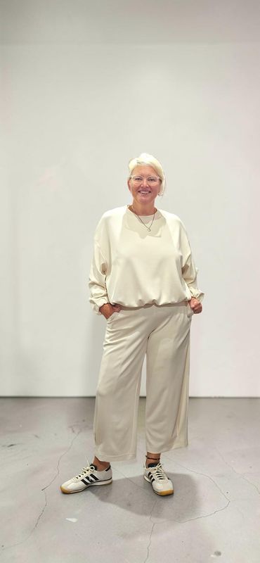 SOPHIE LOVES PANTS - OLIVIA PANTS