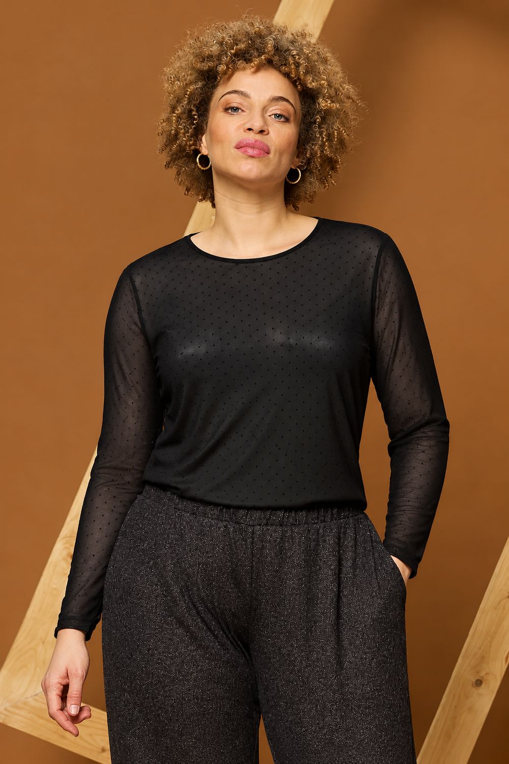 ZHENZI TIRI TOP MESH EN STUDS ZHENZI TIRI TOP MESH EN STUDS