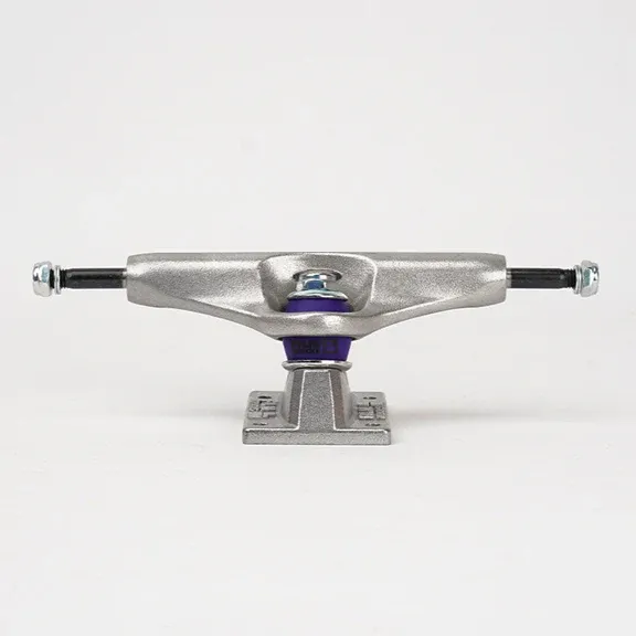Film Raw Trucks purple bushings 6.5