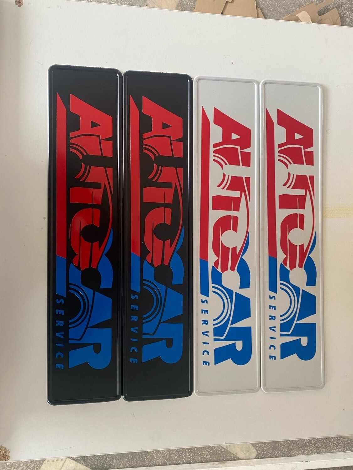 Traga personalizata concessionario 52*11