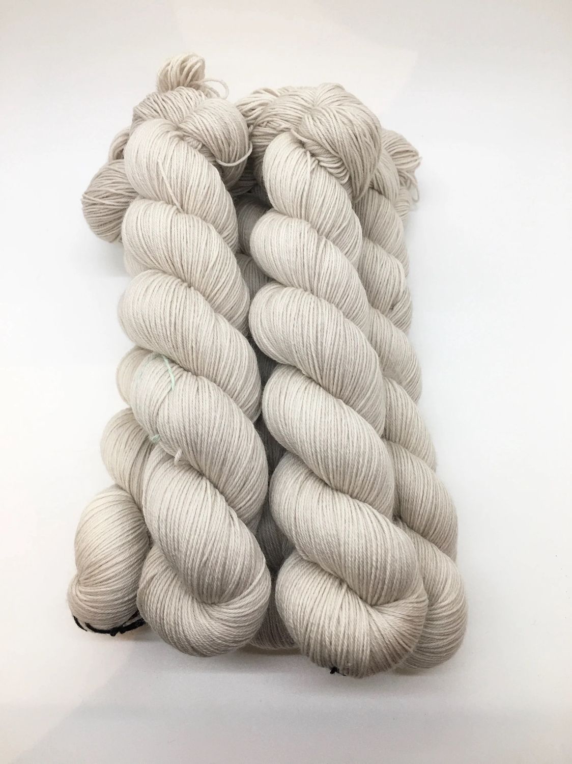 Robin’s Promise Songbird Fingering, Colorway: Sparrows Breast