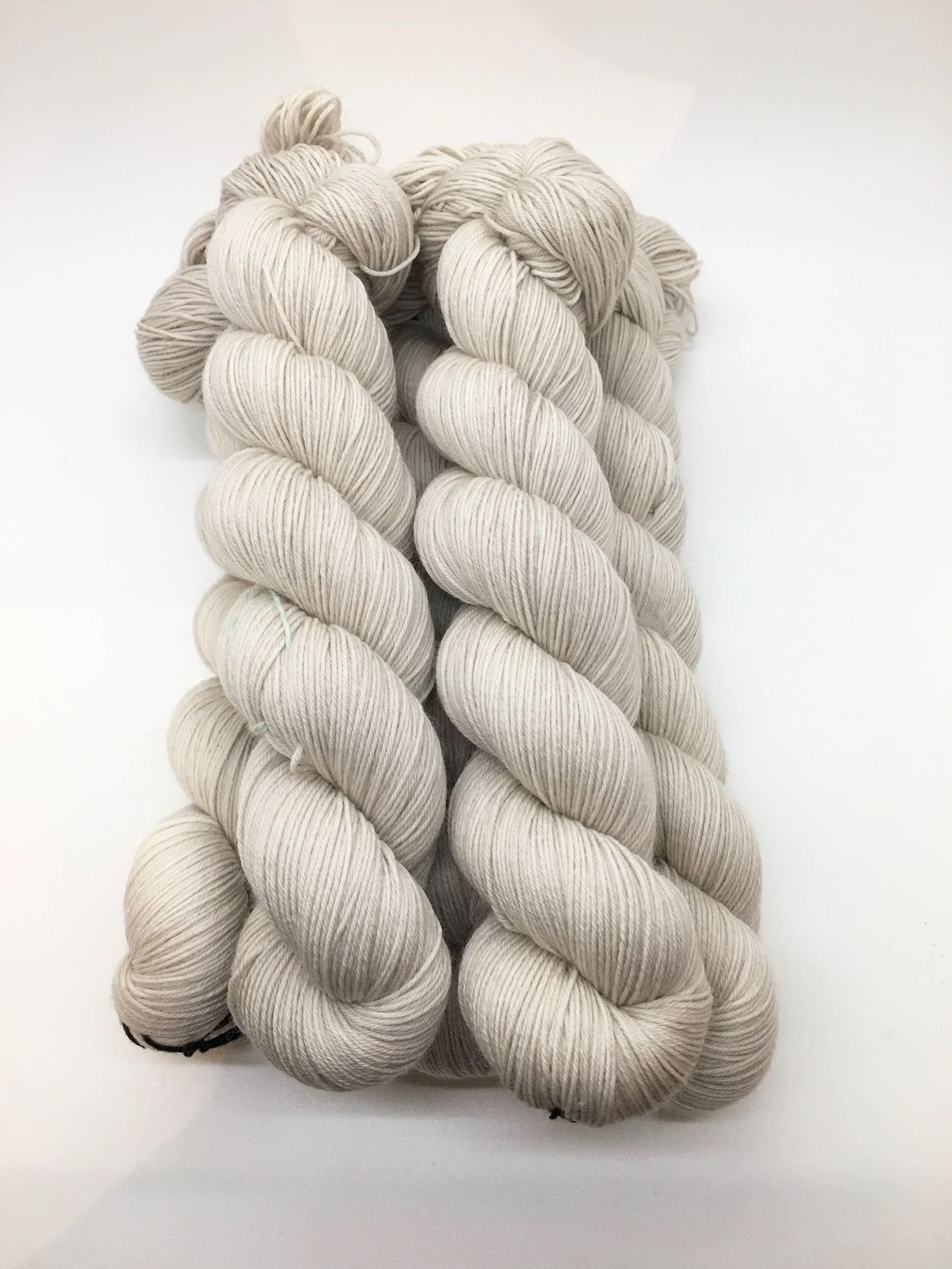 Robin’s Promise Songbird Fingering, Colorway: Sparrows Breast