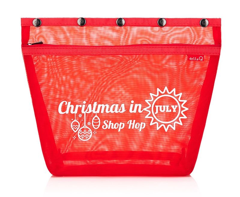 Della Q Christmas in July Snap Bag