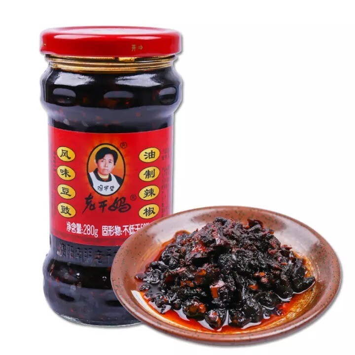LAOGANMA CHILI SAUCE WITH FERMENTED SOYBEAN (01) 老干妈风味豆豉 280G