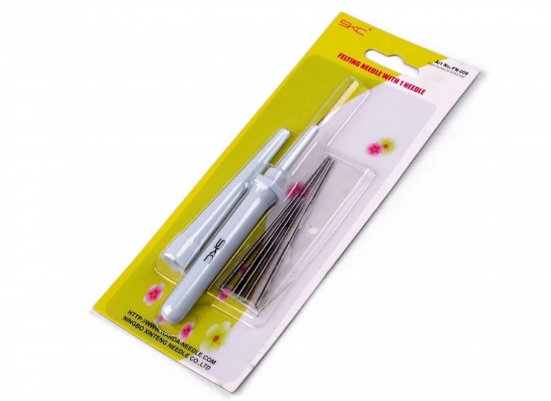 Felting Needle with Spare Needles