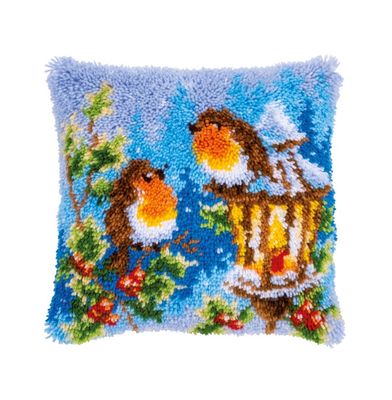 Latch Hook Kit- Cushion- Robins/ Xmas