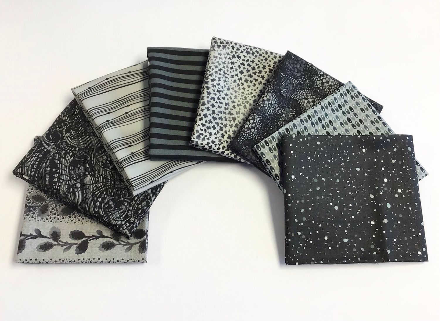 Black And Grey Fat Quarter Bundle