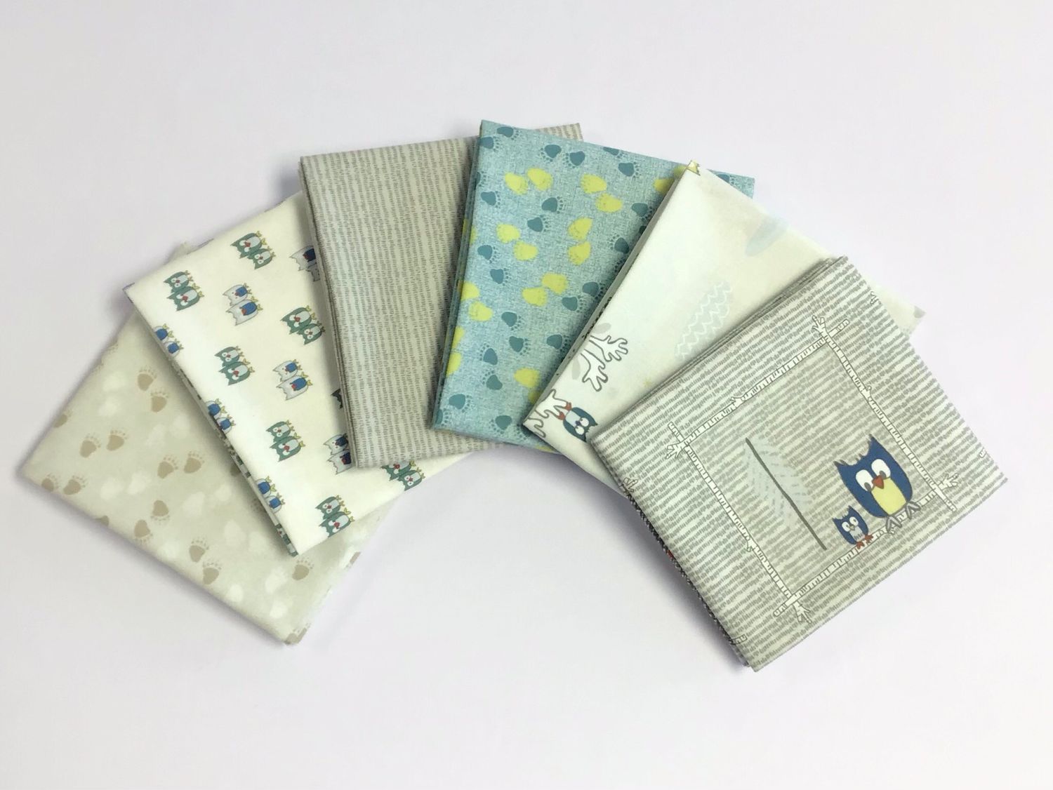 Woodie Winterland Fat Quarter Bundle Woodie Winterland Fat Quarter Bundle