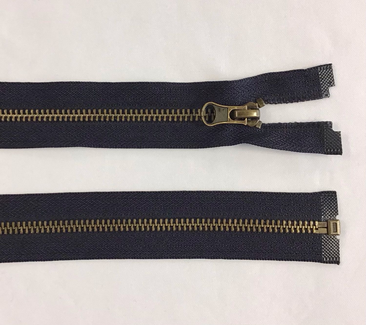 70cm Metal Zip- Navy 70cm Metal Zip- Navy