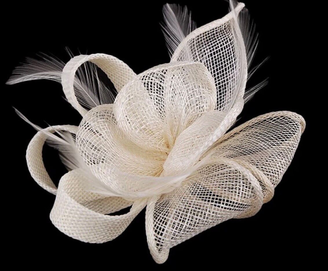 Fascinator / Brooch Flower with Feathers- Ecru
