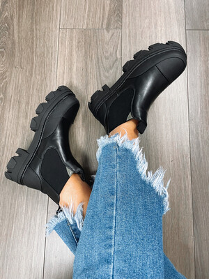 Scarpe - Tacchi - Stivali