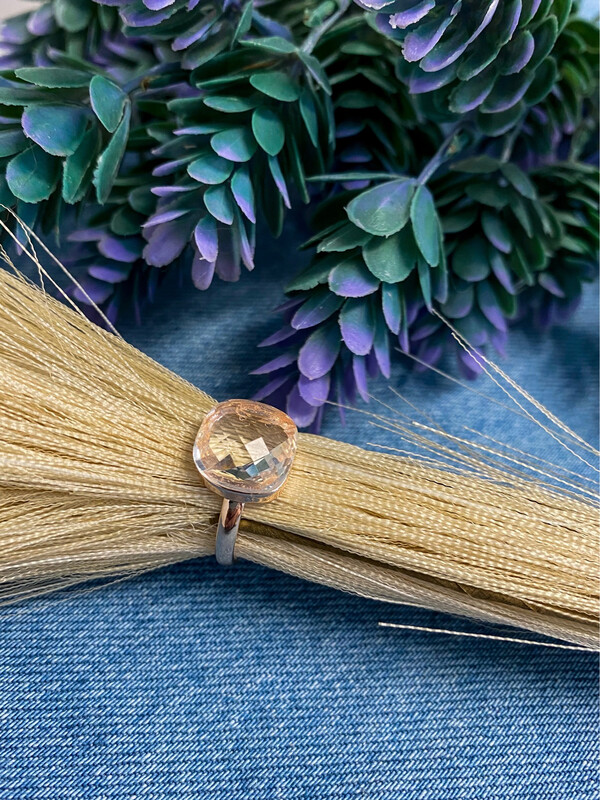 Anello pietra regolabile
