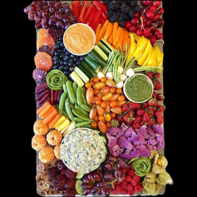 8-10 Person Fruit & Veggie Board