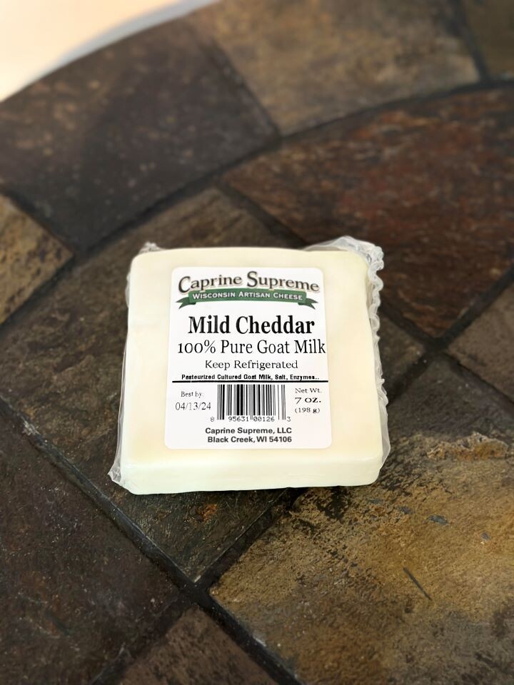 Cheese - Goat Milk, Cheddar Mild,7 Oz