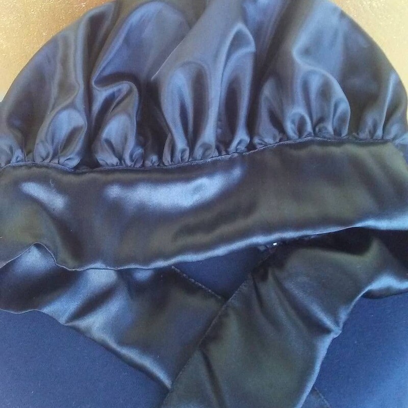 Black &amp; White Satin bonnet