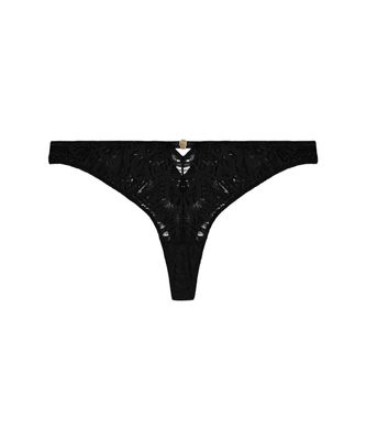 "Aubade Love Soul tanga in zwart. De tanga heeft verfijnde kanten details, transparante accenten en een comfortabele, sensuele pasvorm."