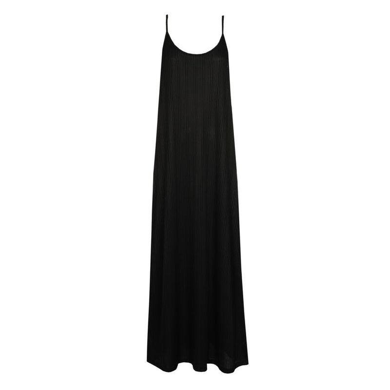 "Marie Jo Swim Emly Strandjurk in zwart, met een elegante, losse pasvorm en subtiele halslijn, afgebeeld op een witte achtergrond."