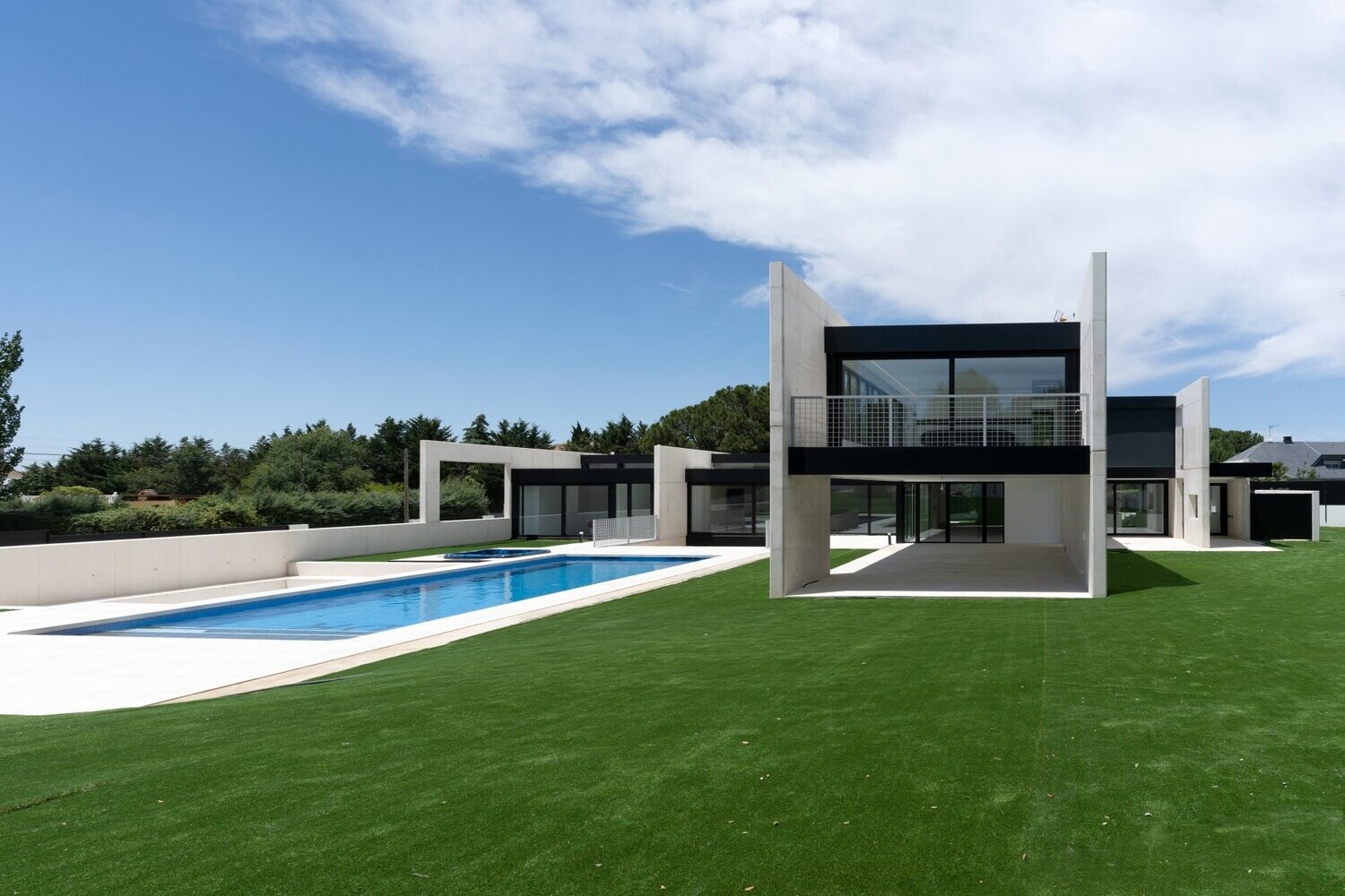 CASA INDIVIDUAL DE DISEÑO A ESTRENAR E INMEJORABLES CALIDADES