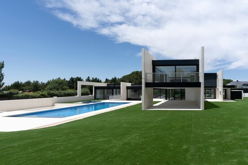 CASA INDIVIDUAL DE DISEÑO A ESTRENAR E INMEJORABLES CALIDADES