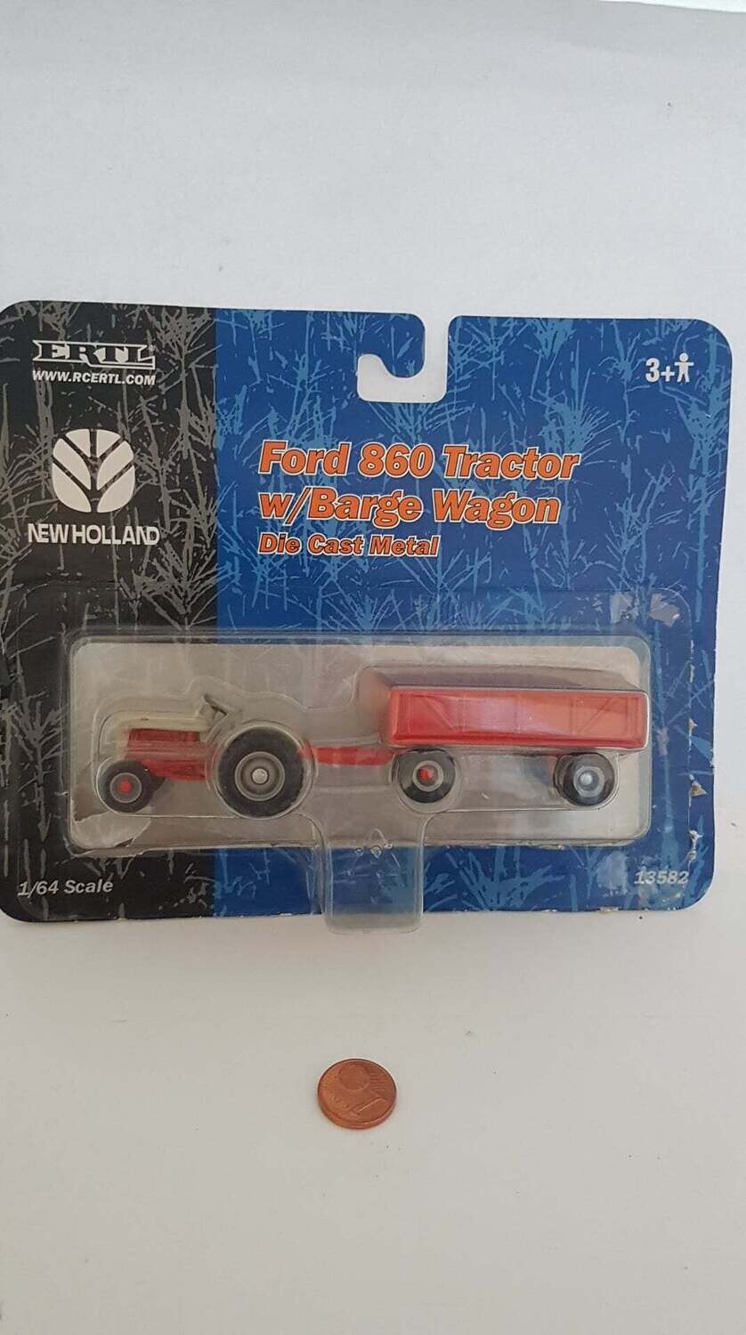 Ertl 1990's Ford 860 Tractor with Barge Wagon (PX66)