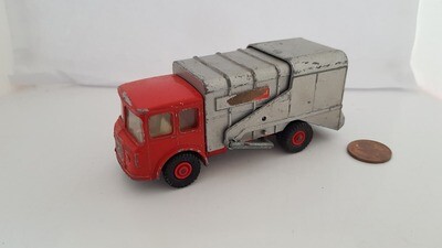 Matchbox Refuse Truck (DB112)