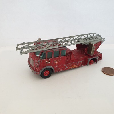 Matchbox Merryweather Fire Engine (DF10)