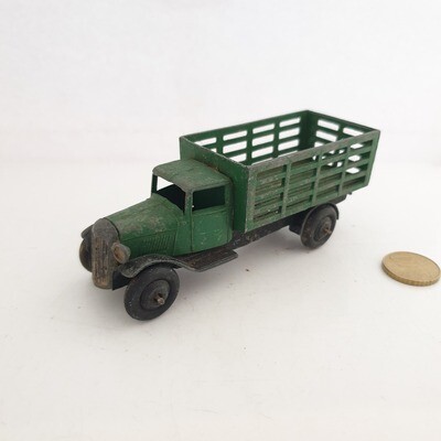 Dinky 1950&#39;s Truck with all tyres (DV85)