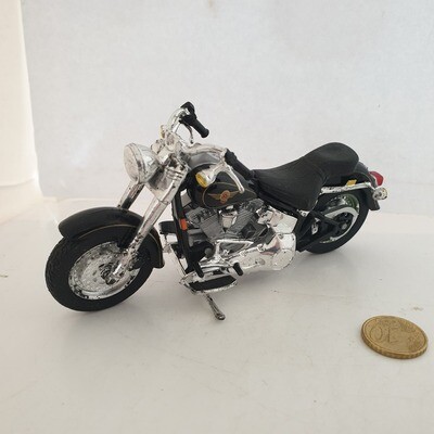 Maisto Motorbike - Scale 1/18 (XX921)