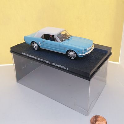 James Bond 007 - Ford Mustang Convertible - Thunderball - Scale 1/43 (YD89)