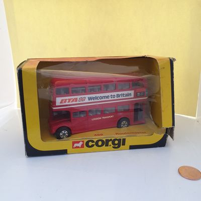 Corgi Routemaster Bus (YD119)