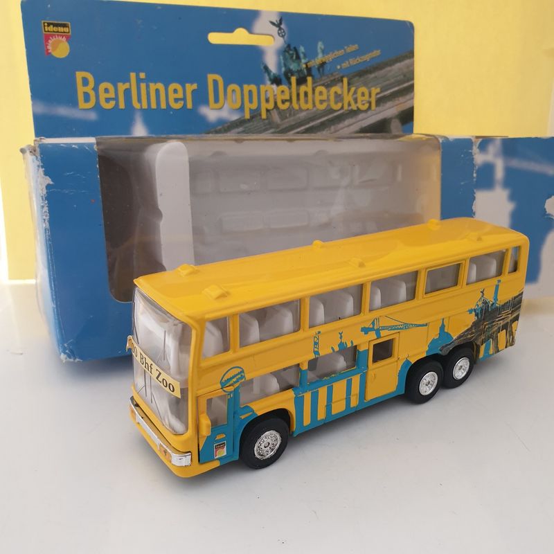 Berliner Double decker Bus (YD145)