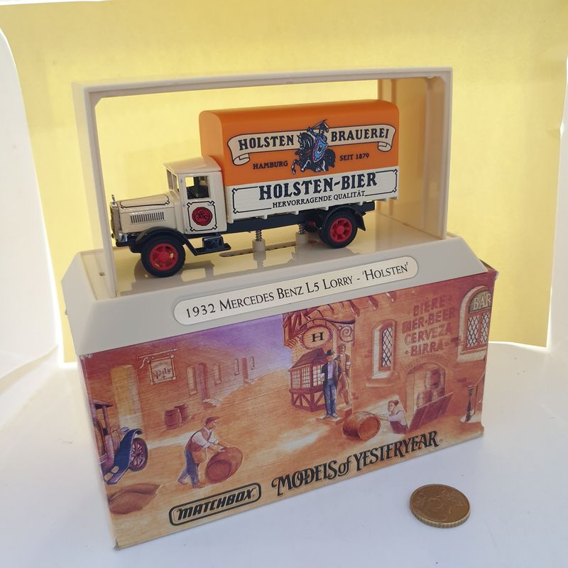 Matchbox Mercedes Benz Holsten Lorry (YE162)