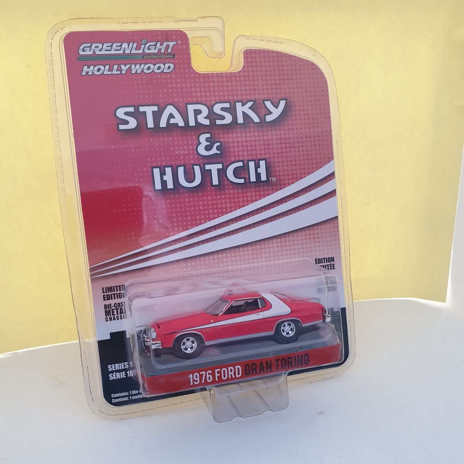Rare 1976 FORD GRAN TORINO Dirty Version &quot;Starsky &amp; Hutch&quot; Series - Scale 1/64 (YE223)