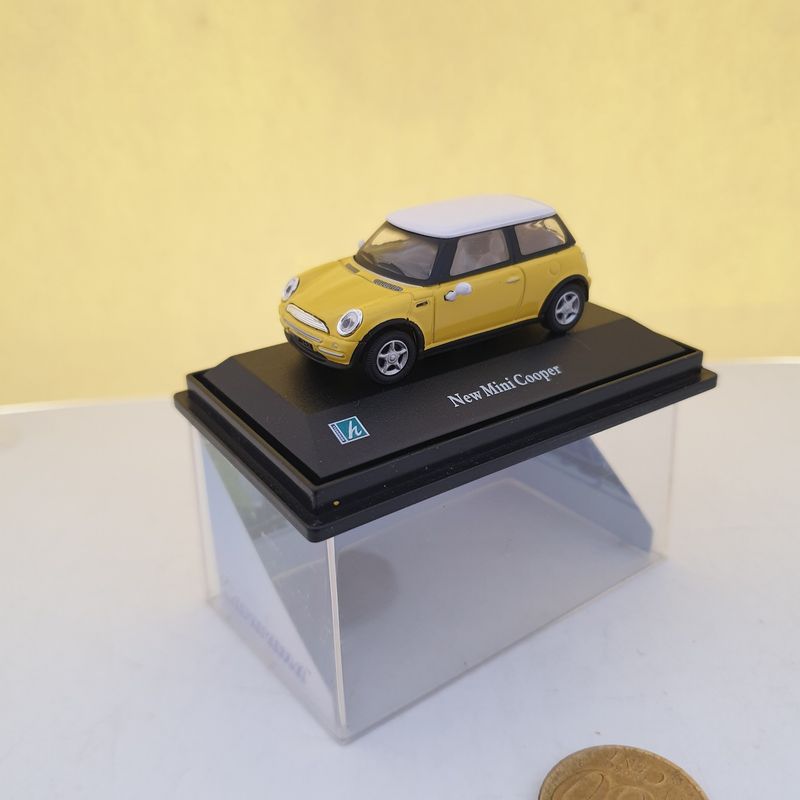 Hongwell New Mini Cooper - Scale 1/72 (YE248)