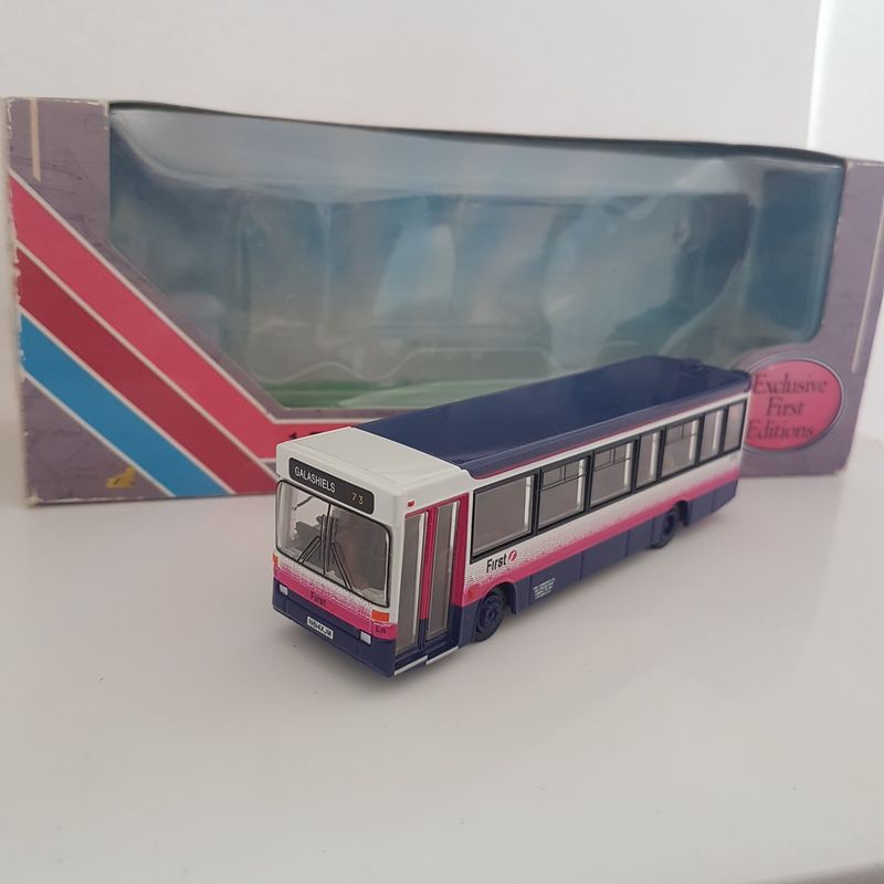 Very Rare EFE Bus - Scale 1/76 (BX91)