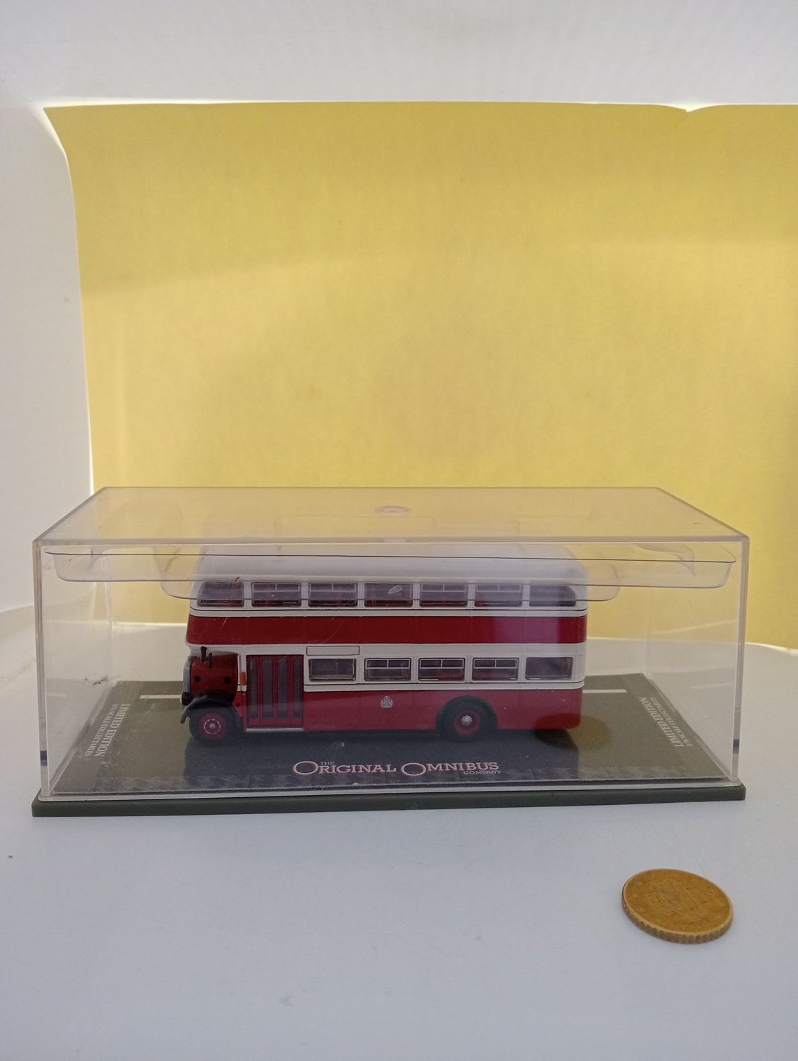 Corgi Omnibus Bus - Scale 1/76 (BX101)