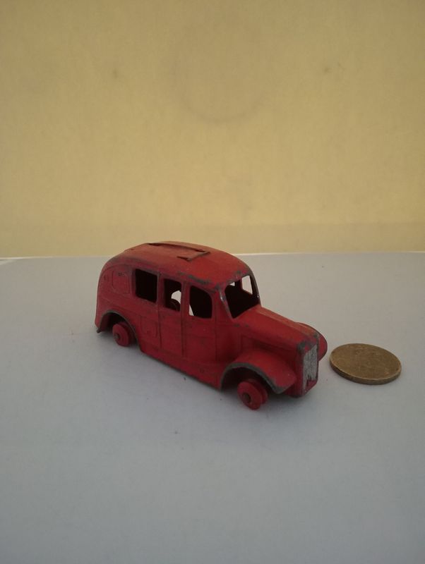 Dinky No.250 Fire Engine (FJ119)