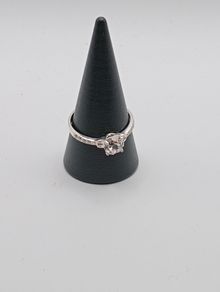 Sterling Silver Ring - Size Q - Stamped 925 (SS582)