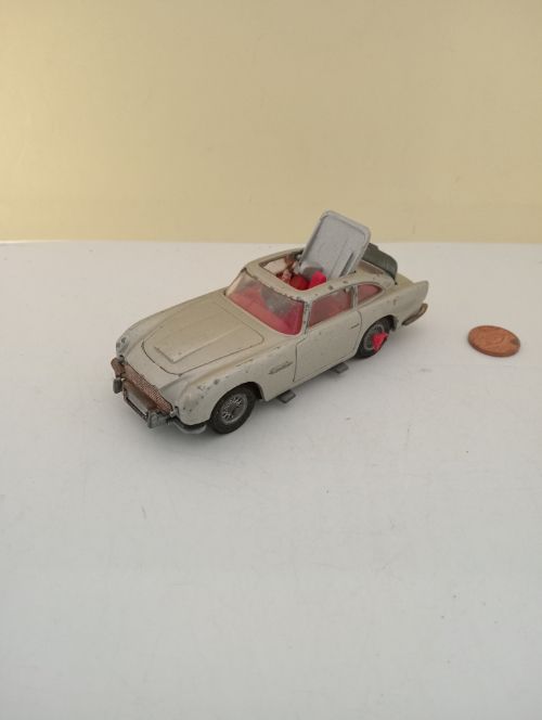 Rare Corgi Toys New James Bond 007 Aston Martin DB5 Silver with Bond, all tyres and glass intact (GA43)