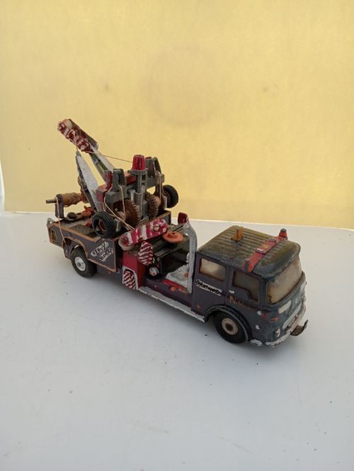 Corgi 1960&#39;s Model for Restoration with ALL Tyres (GH12)