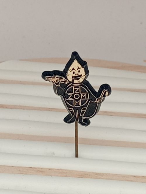 Vintage Pin Badge (FL26)