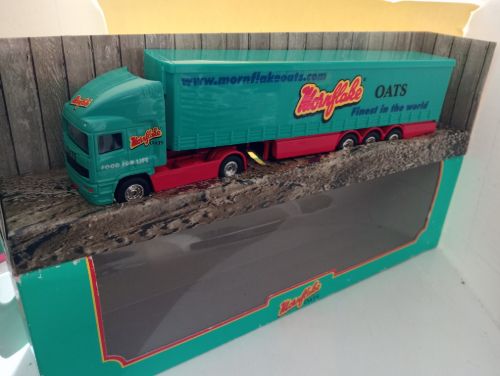 Corgi ERF Curtainside Trailer Mornflake Oats - Scale 1/64 (D111)