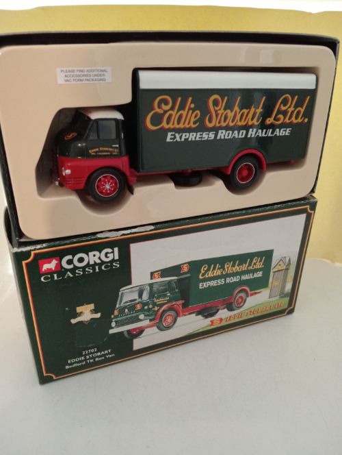Corgi Classics 22702 BEDFORD TK 4 WHEEL BOX VAN LORRY EDDIE STOBART LTD - Scale 1/50 (FX36)