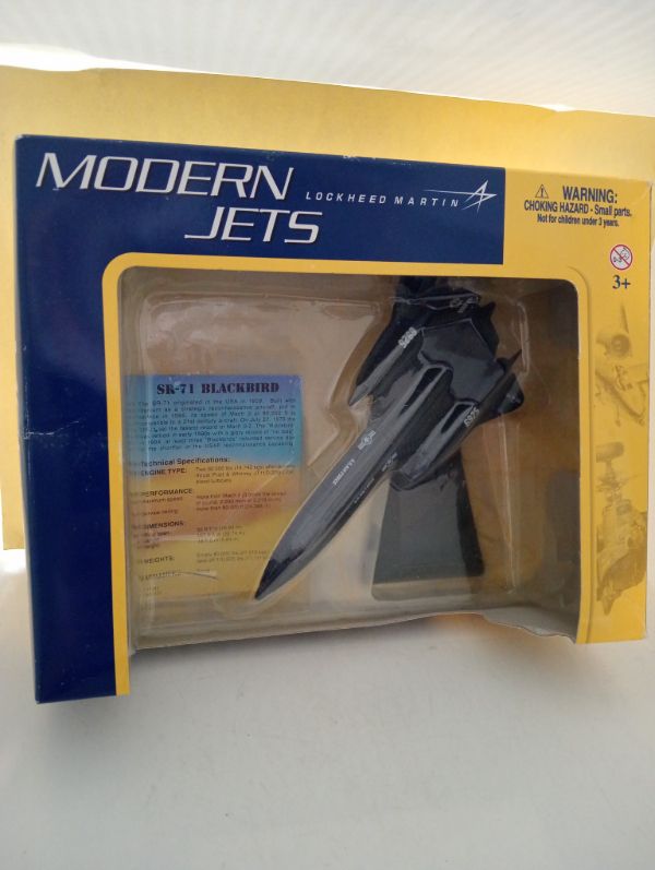 Modern Jets - Blackbird (FX116)