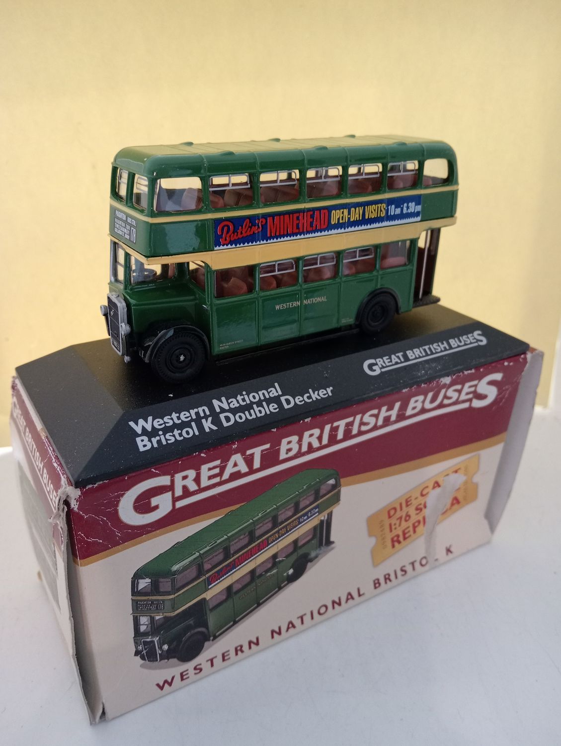 Vintage Boxed Model - As seen in the photo.
