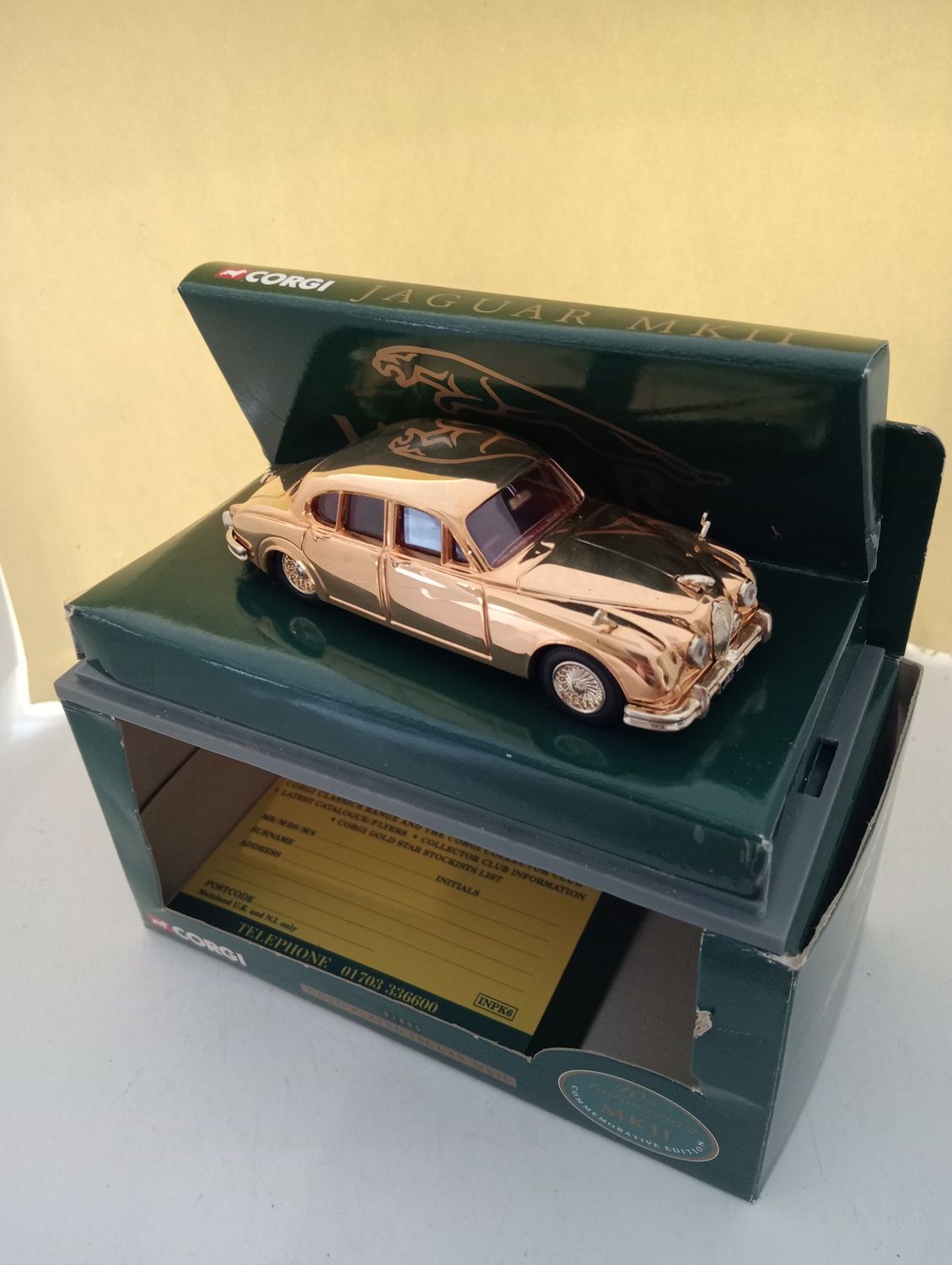 Corgi Gold Plated Jaguar Mk II 40th Anniversary Limited Edition  - Scale 1/43