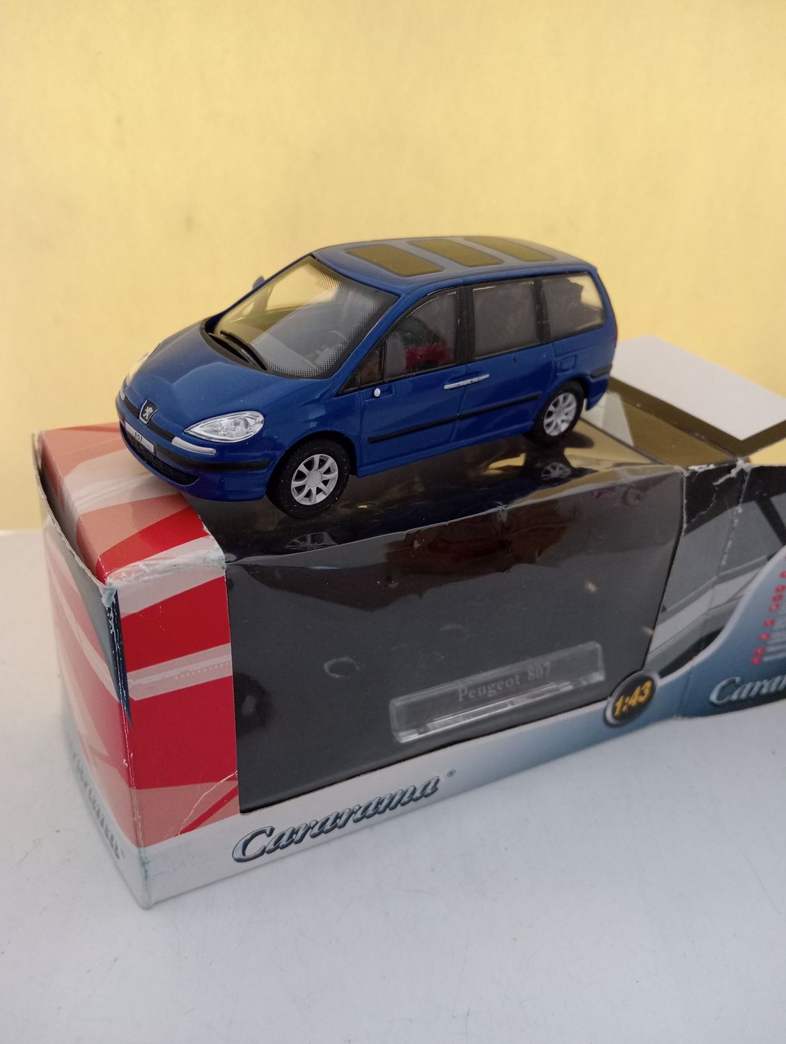 Diecast Model - broken mirror (FX214)