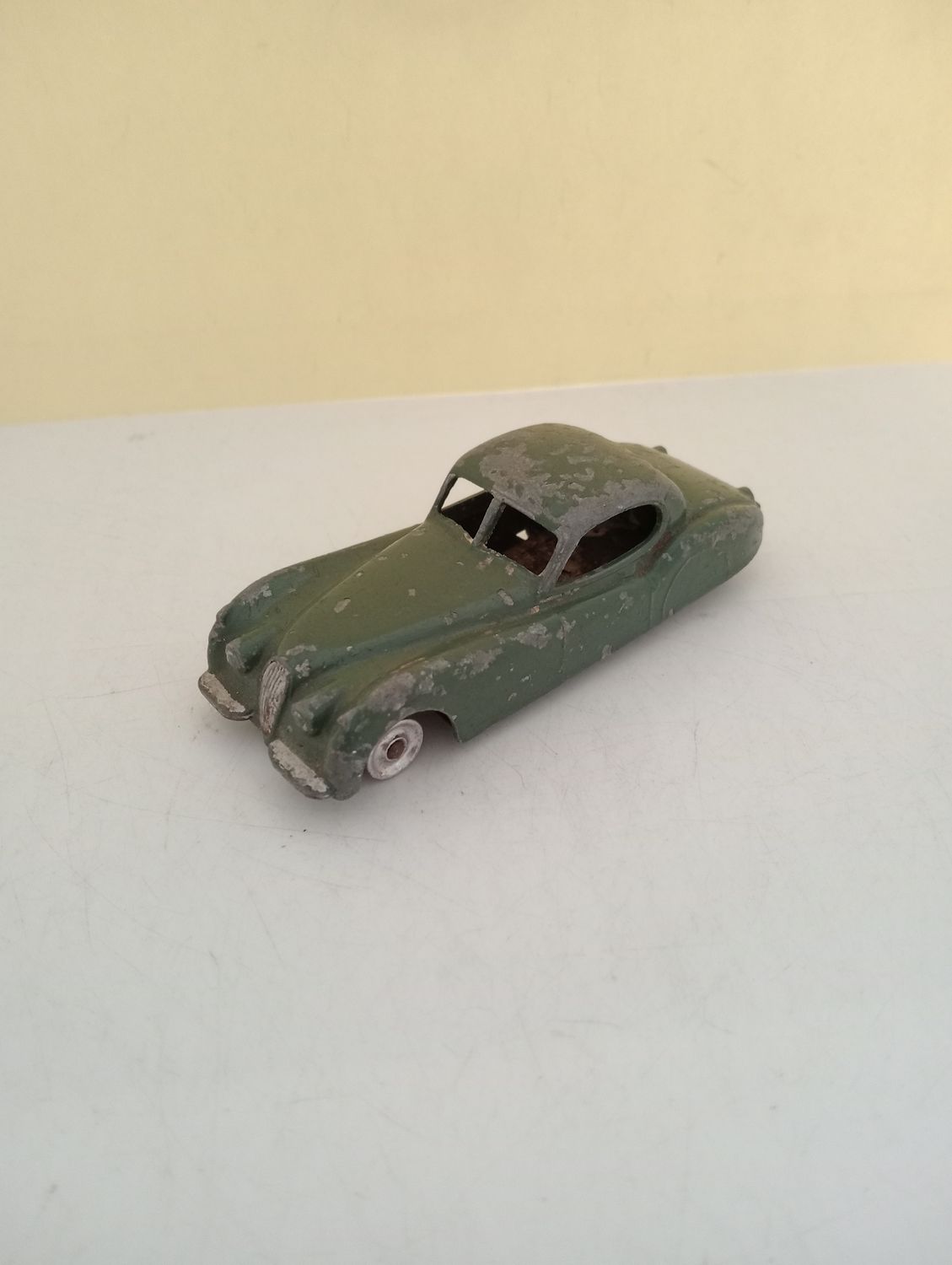 Dinky Jaguar XK120 (GP06)